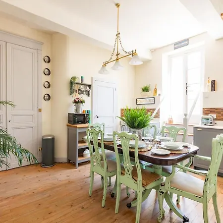 Champagne House- Oasis De Luxe & De Charme - Coeur De - 10-12 Pers - Piscine, Cuisine D'ete, Patio, Bar & Piano * Condom