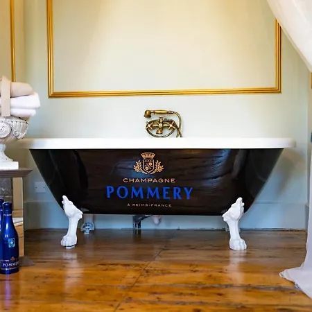 Champagne House - - An Oasis Full Of Elegance, Luxury And Charm Villa Condom