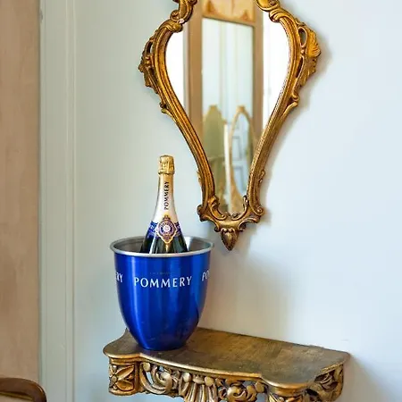 Champagne House - - An Oasis Full Of Elegance, Luxury And Charm Villa Condom