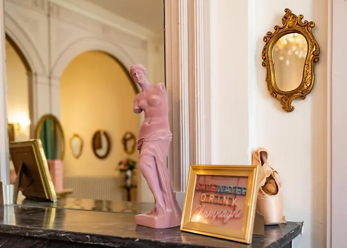 Villa Champagne House- Oasis De Luxe & De Charme - Coeur De - 10-12 Pers - Piscine, Cuisine D'ete, Patio, Bar & Piano Condom