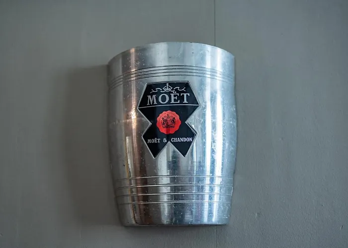 Villa Champagne House- Oasis De Luxe & De Charme - Coeur De - 10-12 Pers - Piscine, Cuisine D'ete, Patio, Bar & Piano *