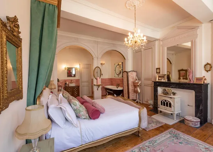 Champagne House- Oasis De Luxe & De Charme - Coeur De - 10-12 Pers - Piscine, Cuisine D'ete, Patio, Bar & Piano Villa *