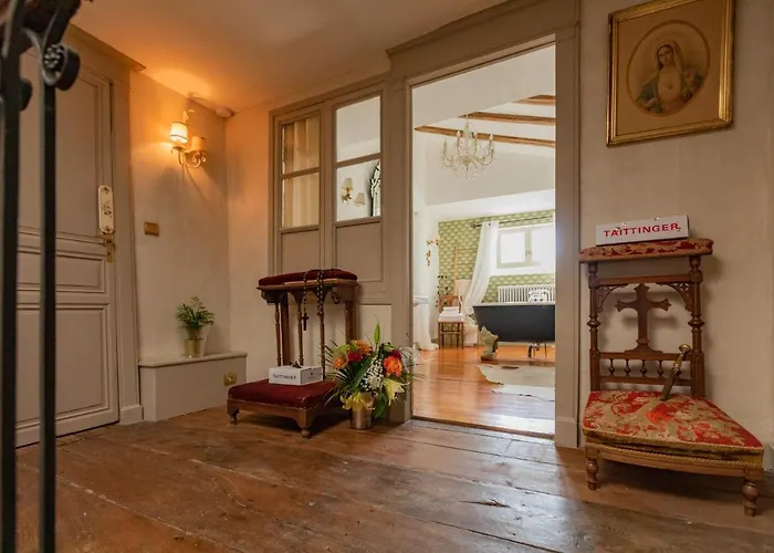 Champagne House- Oasis De Luxe & De Charme - Coeur De - 10-12 Pers - Piscine, Cuisine D'ete, Patio, Bar & Piano Condom