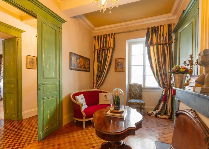 Champagne House- Oasis De Luxe & De Charme - Coeur De - 10-12 Pers - Piscine, Cuisine D'ete, Patio, Bar & Piano * Condom