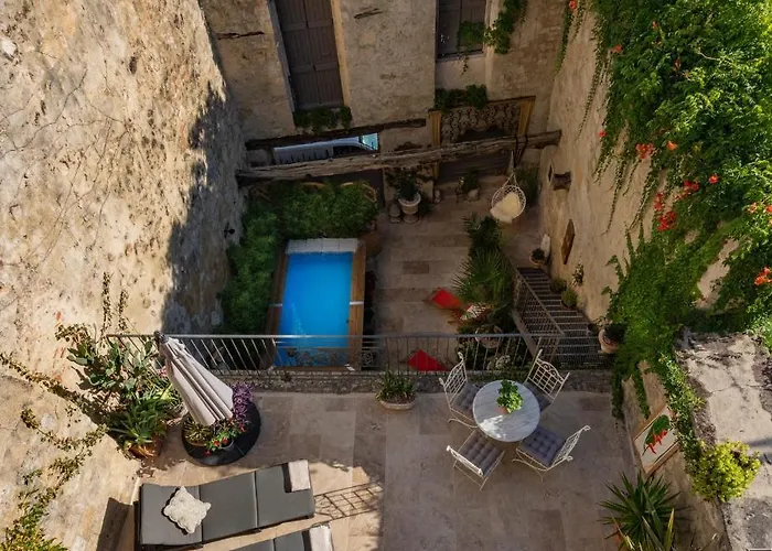 Champagne House- Oasis De Luxe & De Charme - Coeur De - 10-12 Pers - Piscine, Cuisine D'ete, Patio, Bar & Piano Villa