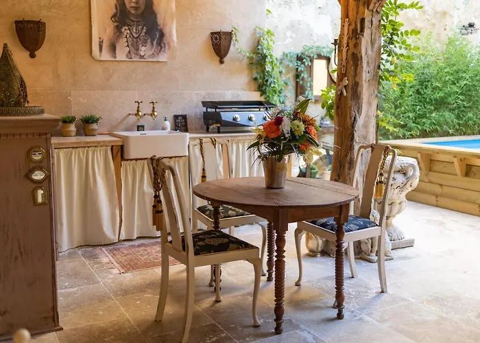 Champagne House- Oasis De Luxe & De Charme - Coeur De - 10-12 Pers - Piscine, Cuisine D'ete, Patio, Bar & Piano *