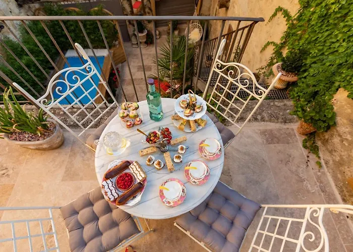 Champagne House- Oasis De Luxe & De Charme - Coeur De - 10-12 Pers - Piscine, Cuisine D'ete, Patio, Bar & Piano