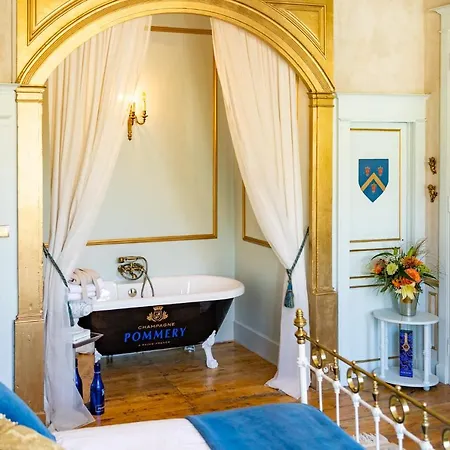 Champagne House- Oasis De Luxe & De Charme - Coeur De - 10-12 Pers - Piscine, Cuisine D'ete, Patio, Bar & Piano * Condom