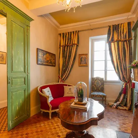 Champagne House - - An Oasis Full Of Elegance, Luxury And Charm * Condom