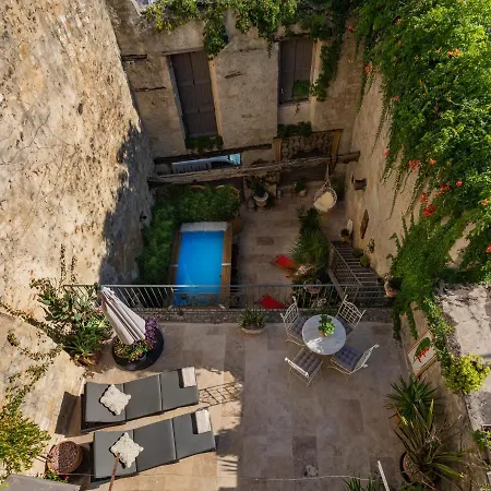 Champagne House - - An Oasis Full Of Elegance, Luxury And Charm Villa