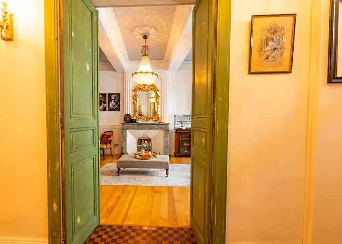 Villa Champagne House- Oasis De Luxe&de Charme - Coeur De - 10-12 Pers - Piscine, Cuisine D'été, Patio, Bar&piano Condom