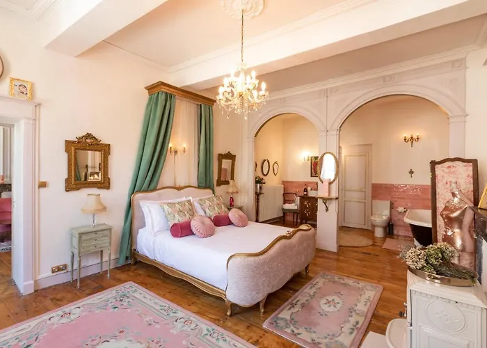 Villa Champagne House- Oasis De Luxe&de Charme - Coeur De - 10-12 Pers - Piscine, Cuisine D'été, Patio, Bar&piano *