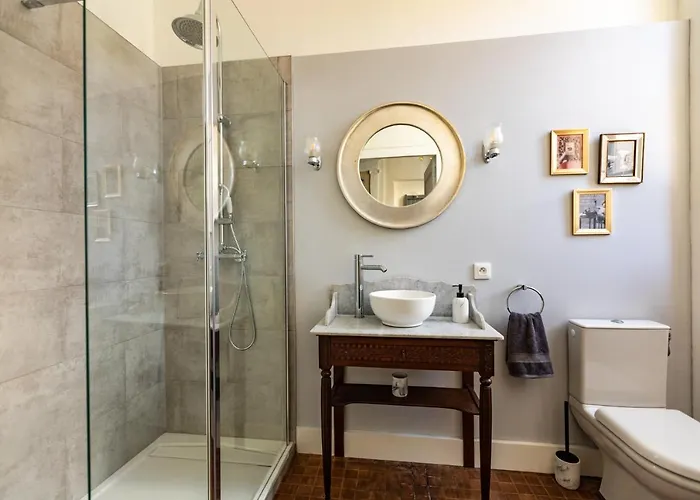 Champagne House- Oasis De Luxe&de Charme - Coeur De - 10-12 Pers - Piscine, Cuisine D'été, Patio, Bar&piano