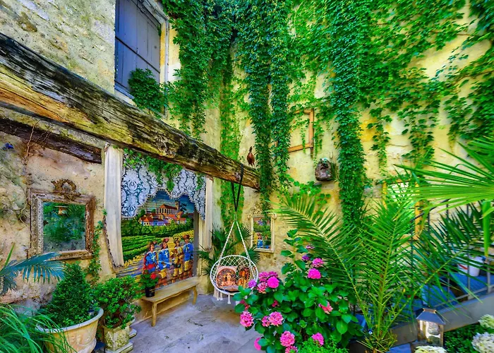 Champagne House- Oasis De Luxe&de Charme - Coeur De - 10-12 Pers - Piscine, Cuisine D'été, Patio, Bar&piano *